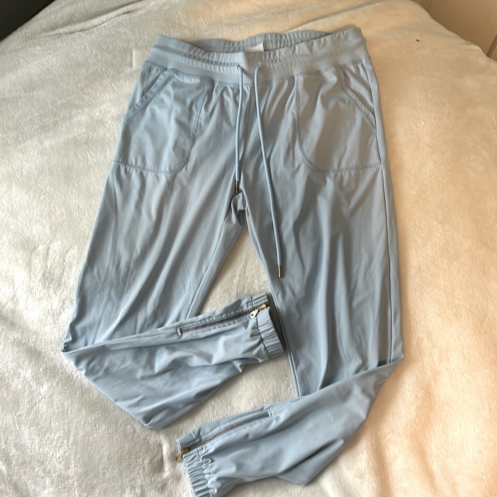 Zyia active joggers light blue with gold detail